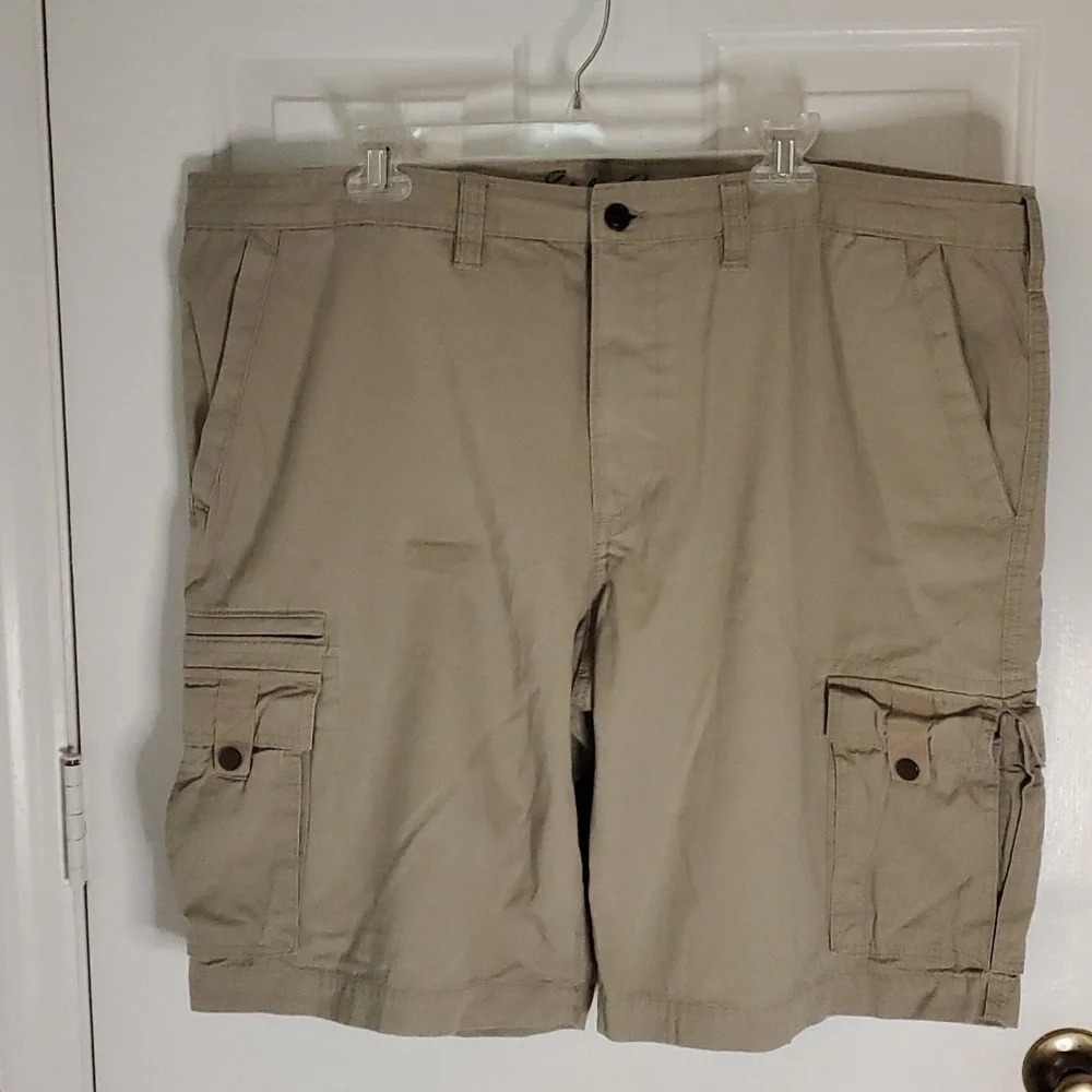 Eddie Bauer Mens Heavy Weight Cargo Shorts